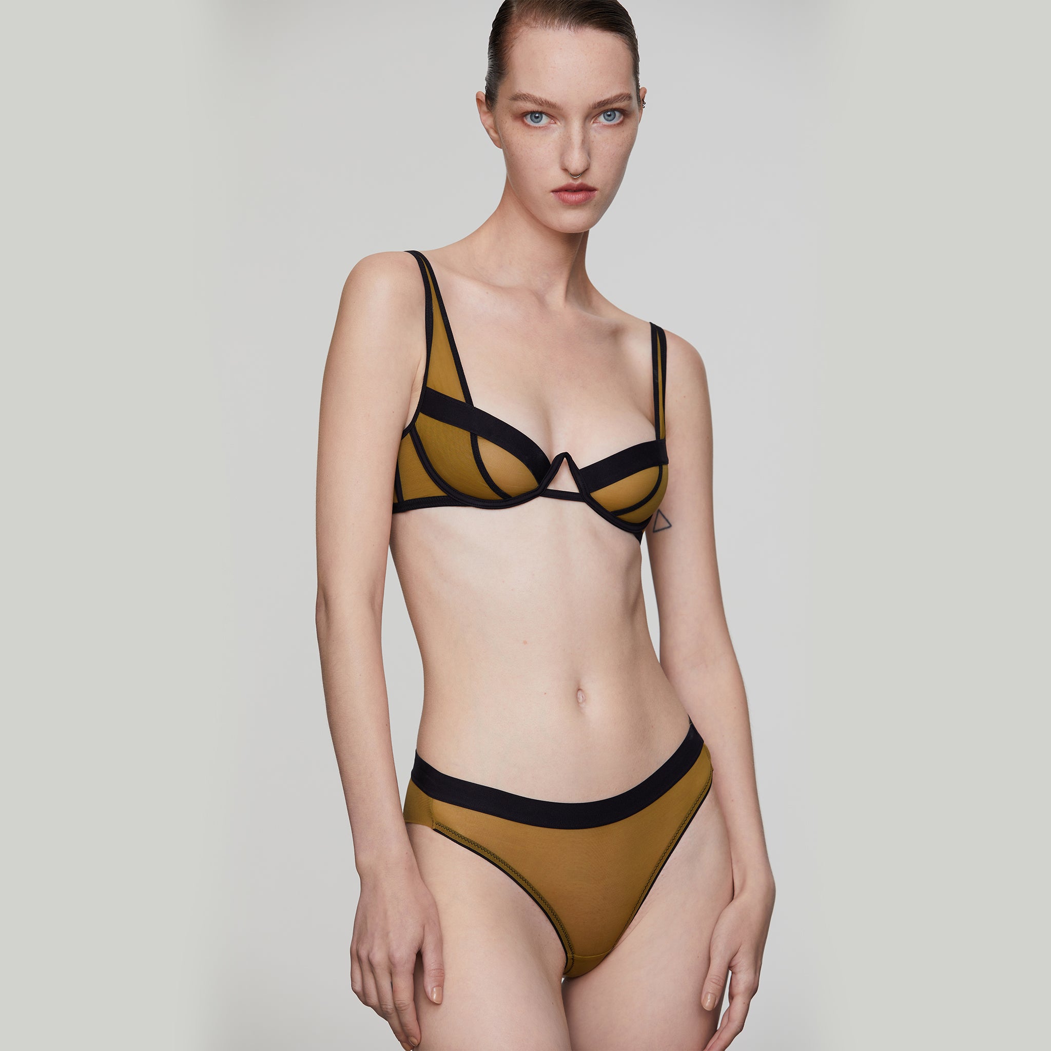 Stretch-Mesh Underwire Bra, Yellow