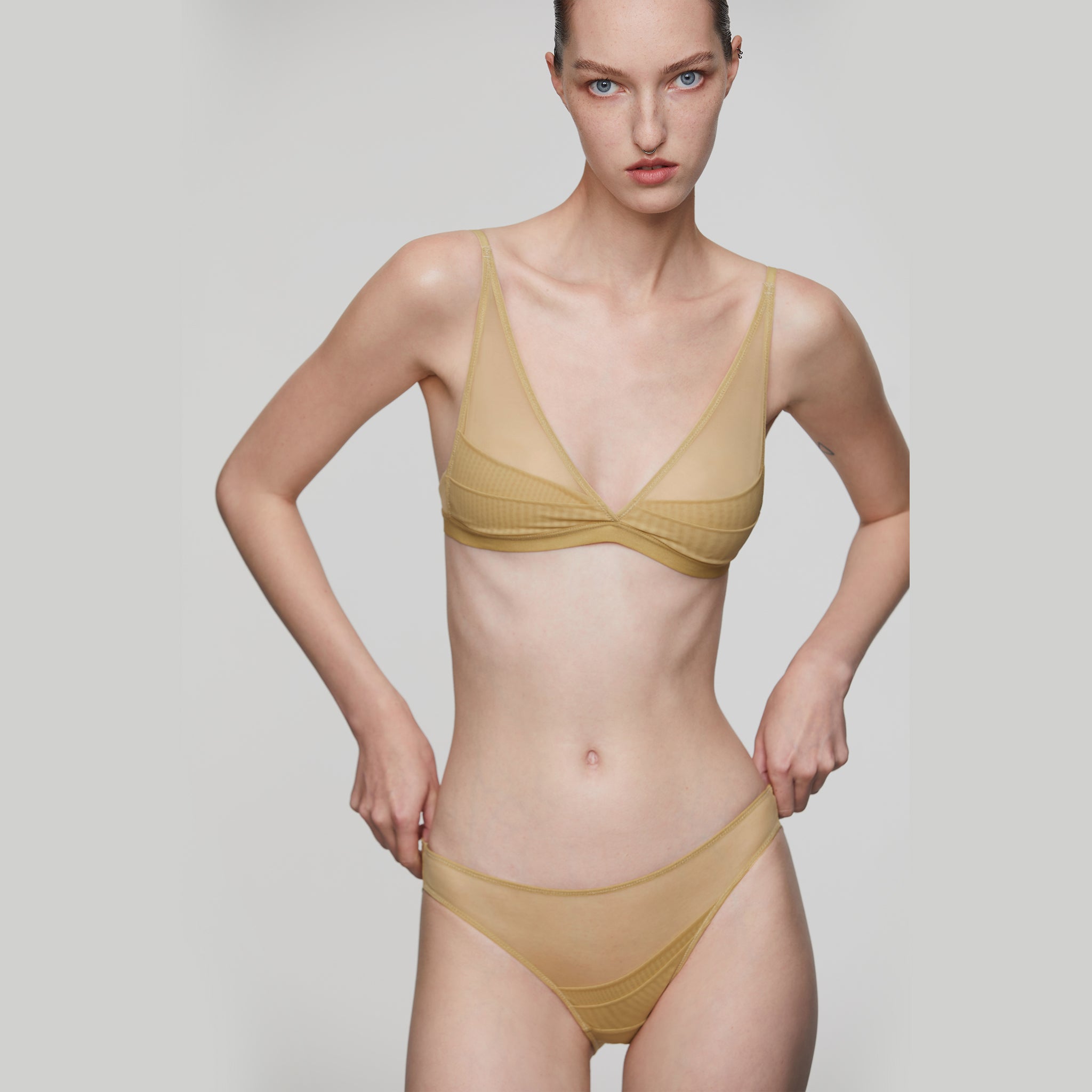 Stretch Layerd Mesh Triangle Bra,Light Yellow