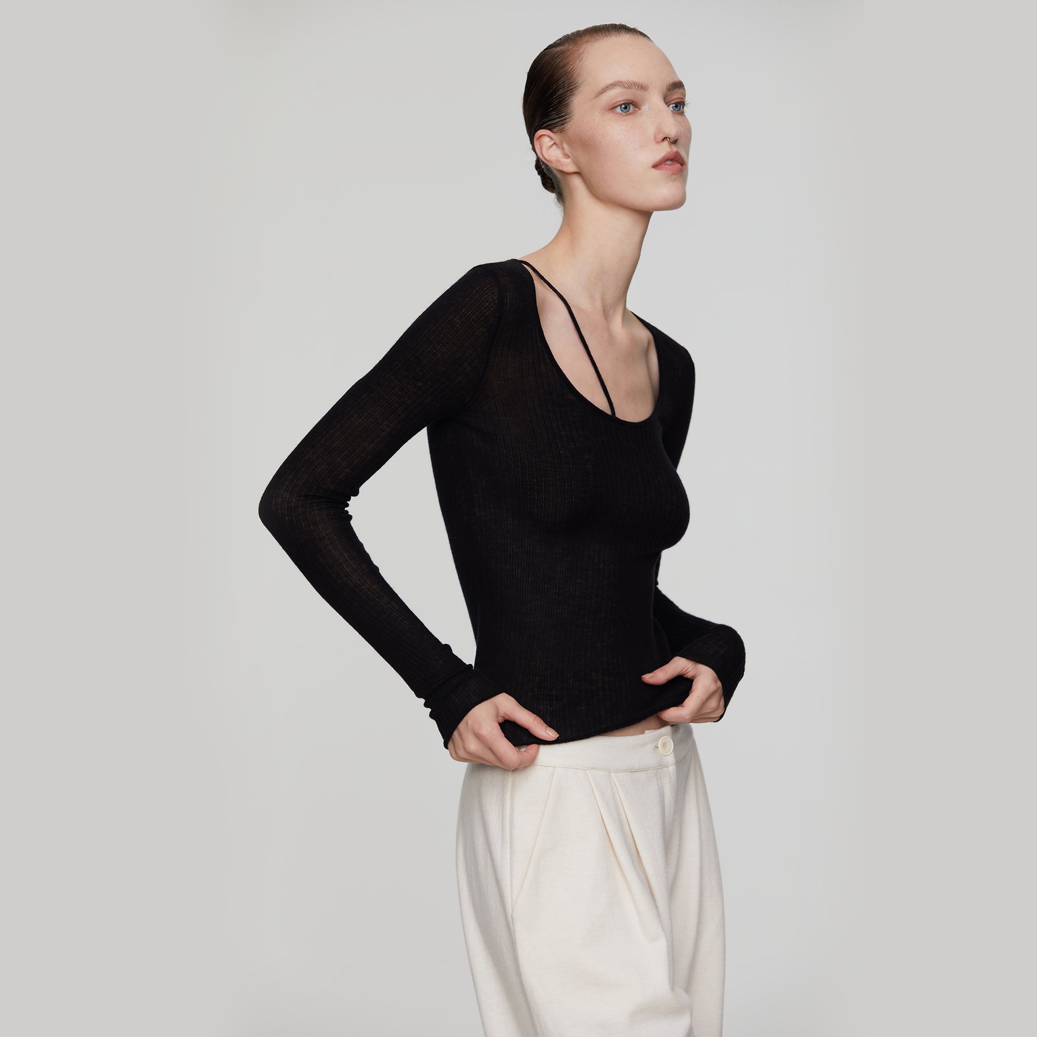 Round-neck Wool Sweater,Black