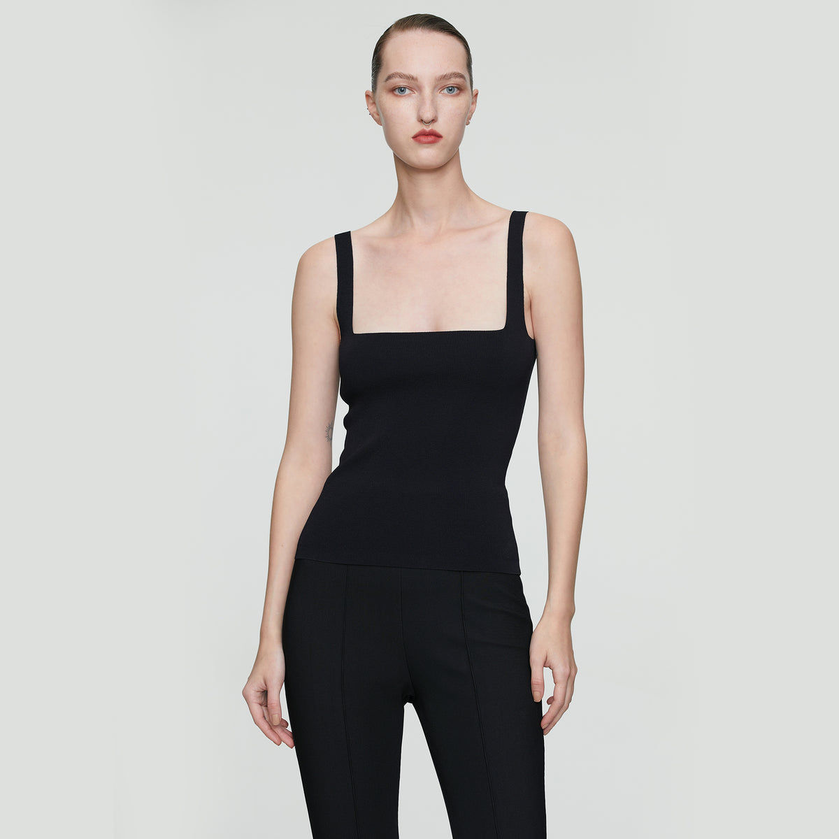 Knitted Square Neck Open-back Vest,Black