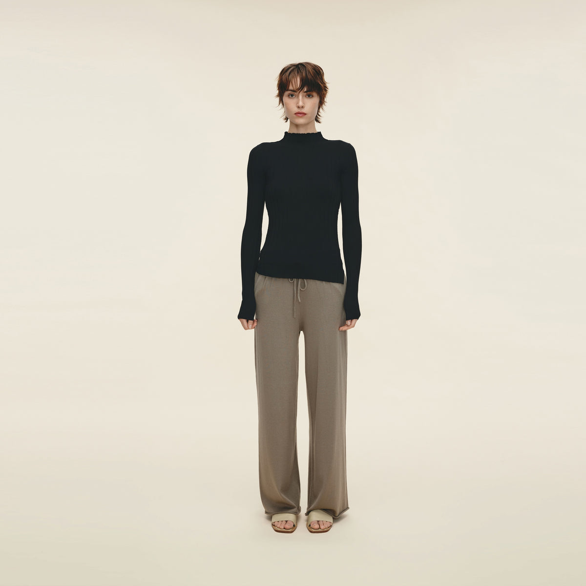 Wool-Blend High-Stretch Ribbed Long-Sleeve Turtleneck,Classic Black