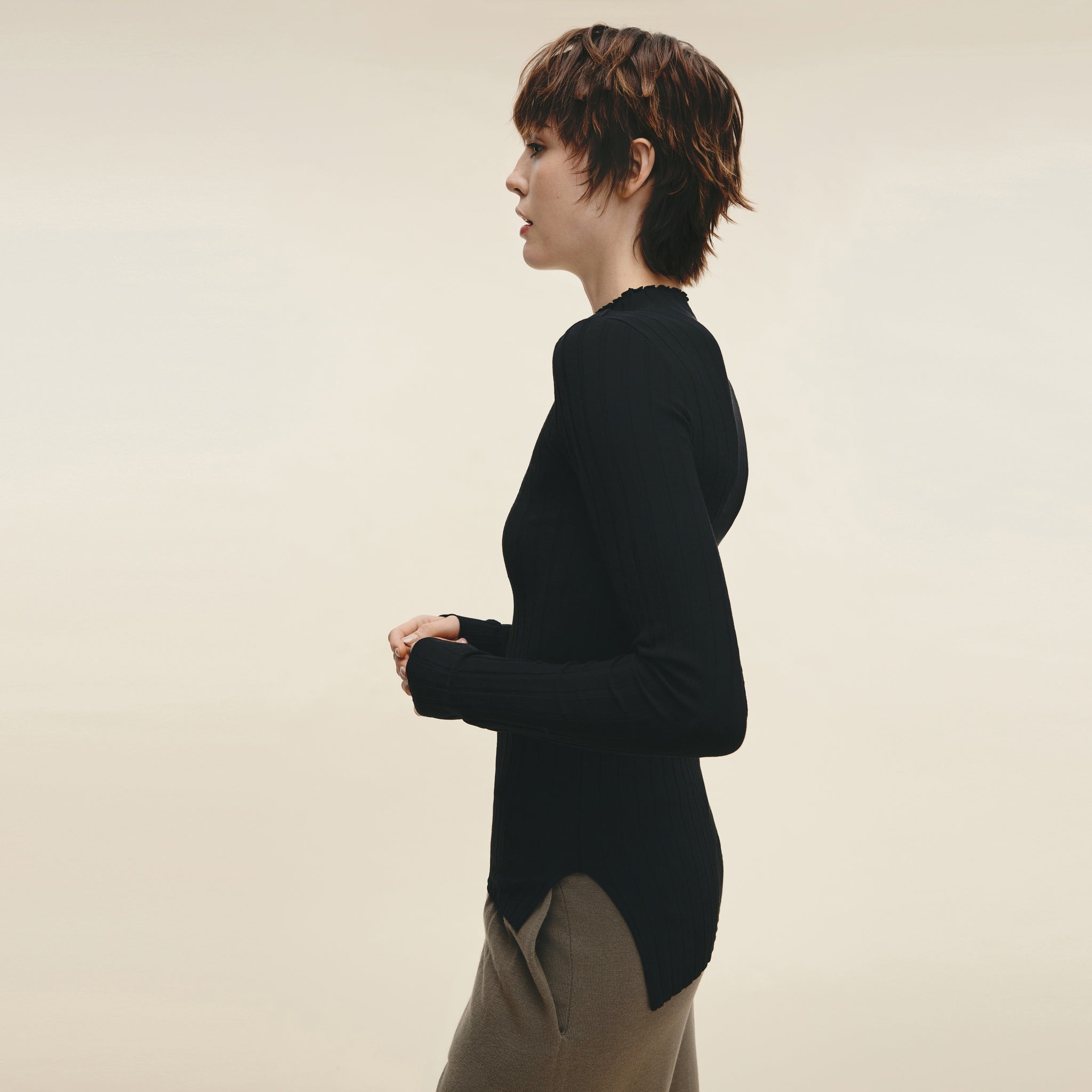 Wool-Blend High-Stretch Ribbed Long-Sleeve Turtleneck,Classic Black
