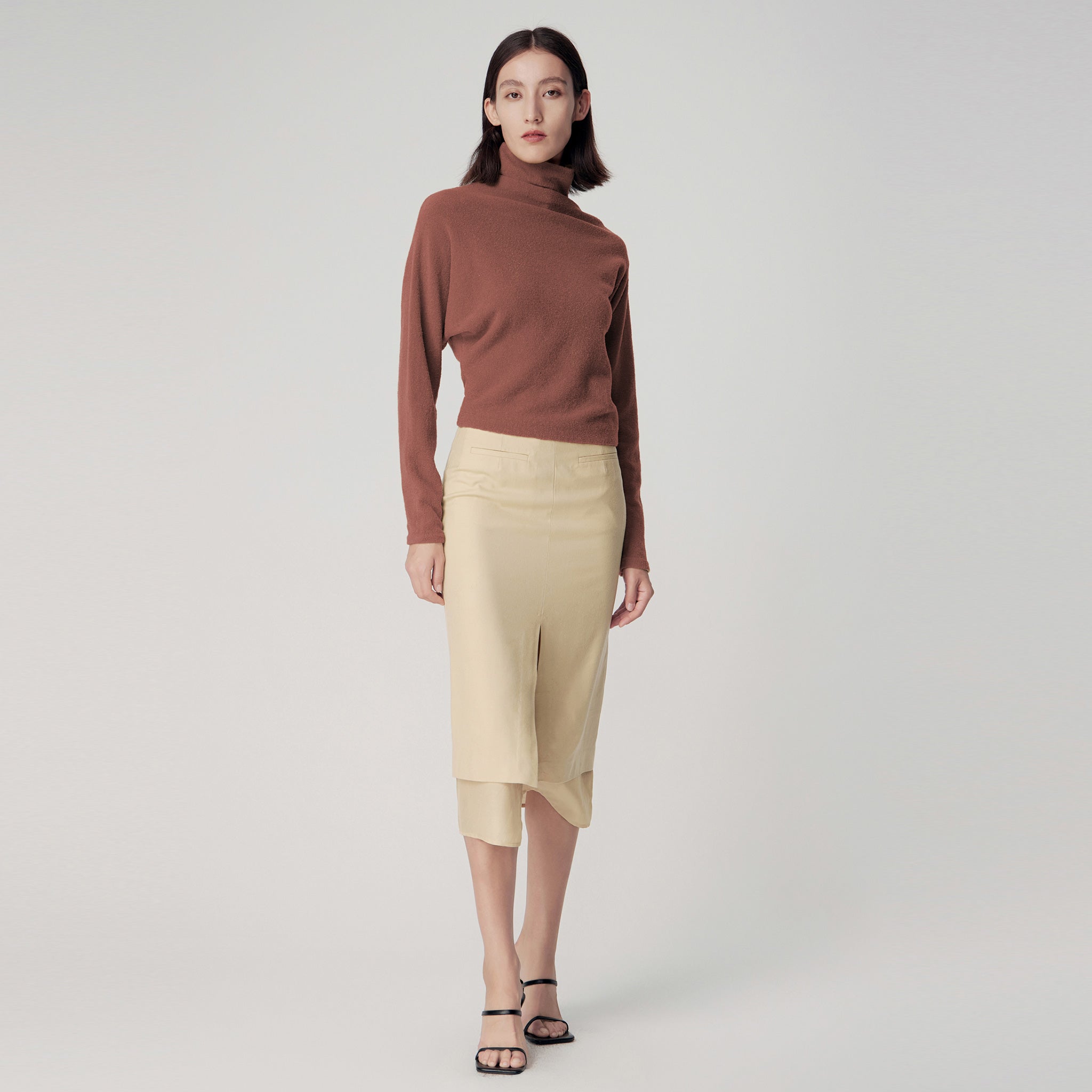 Asymmetric Bouclé Knit Turtle Neck Pullover,Rust