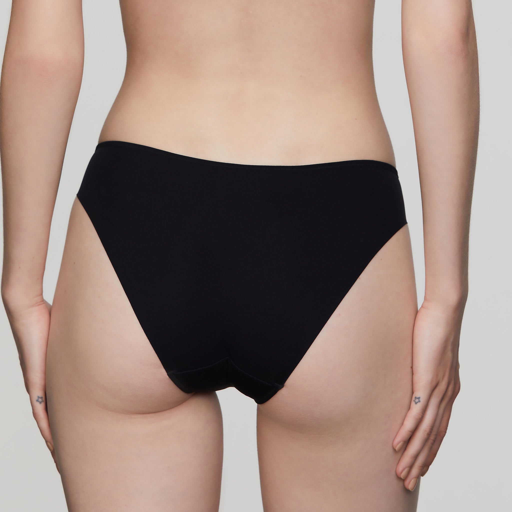 Elastic Mesh Trim Low-Rise Briefs,Black