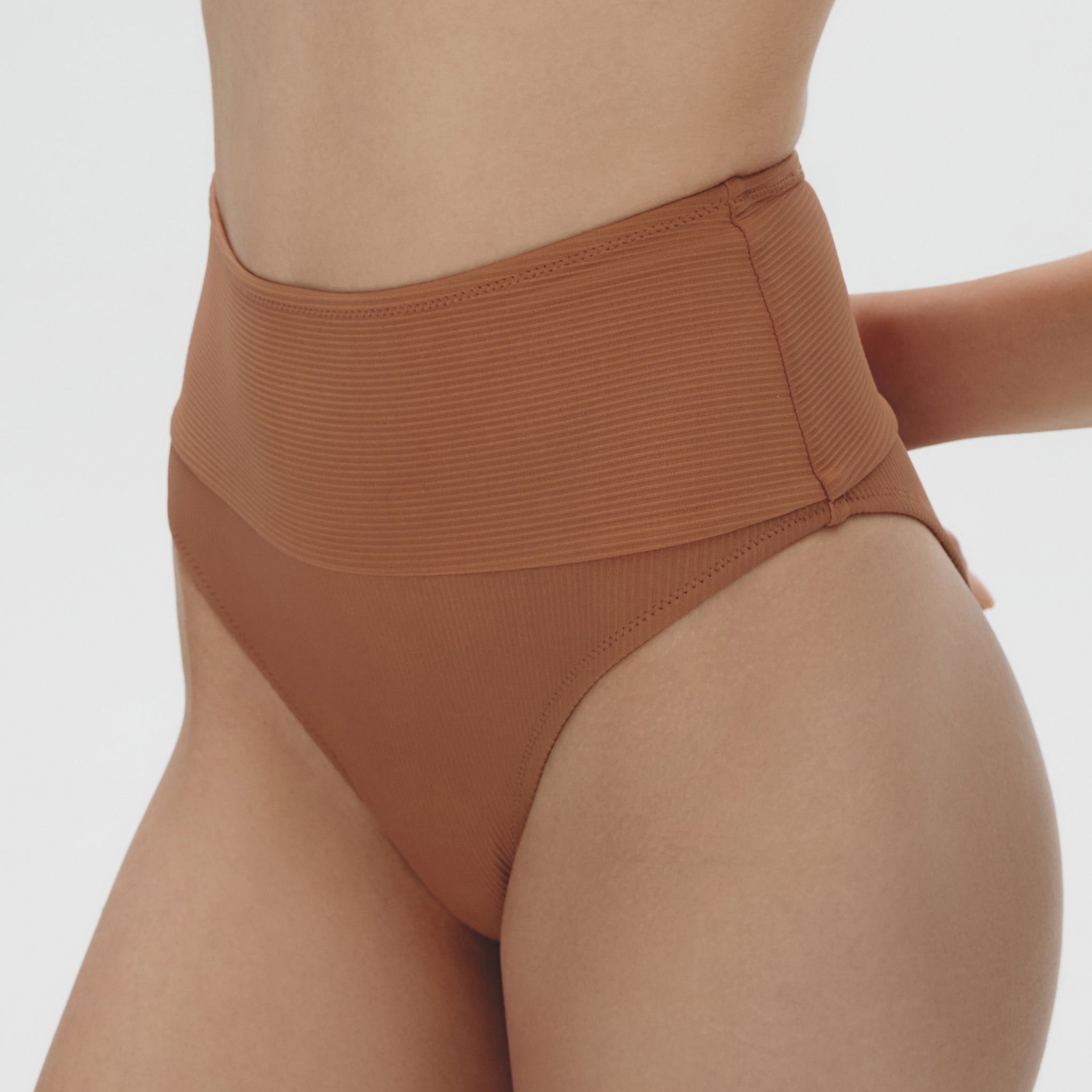 High-rise Bikini Bottom,Toffee