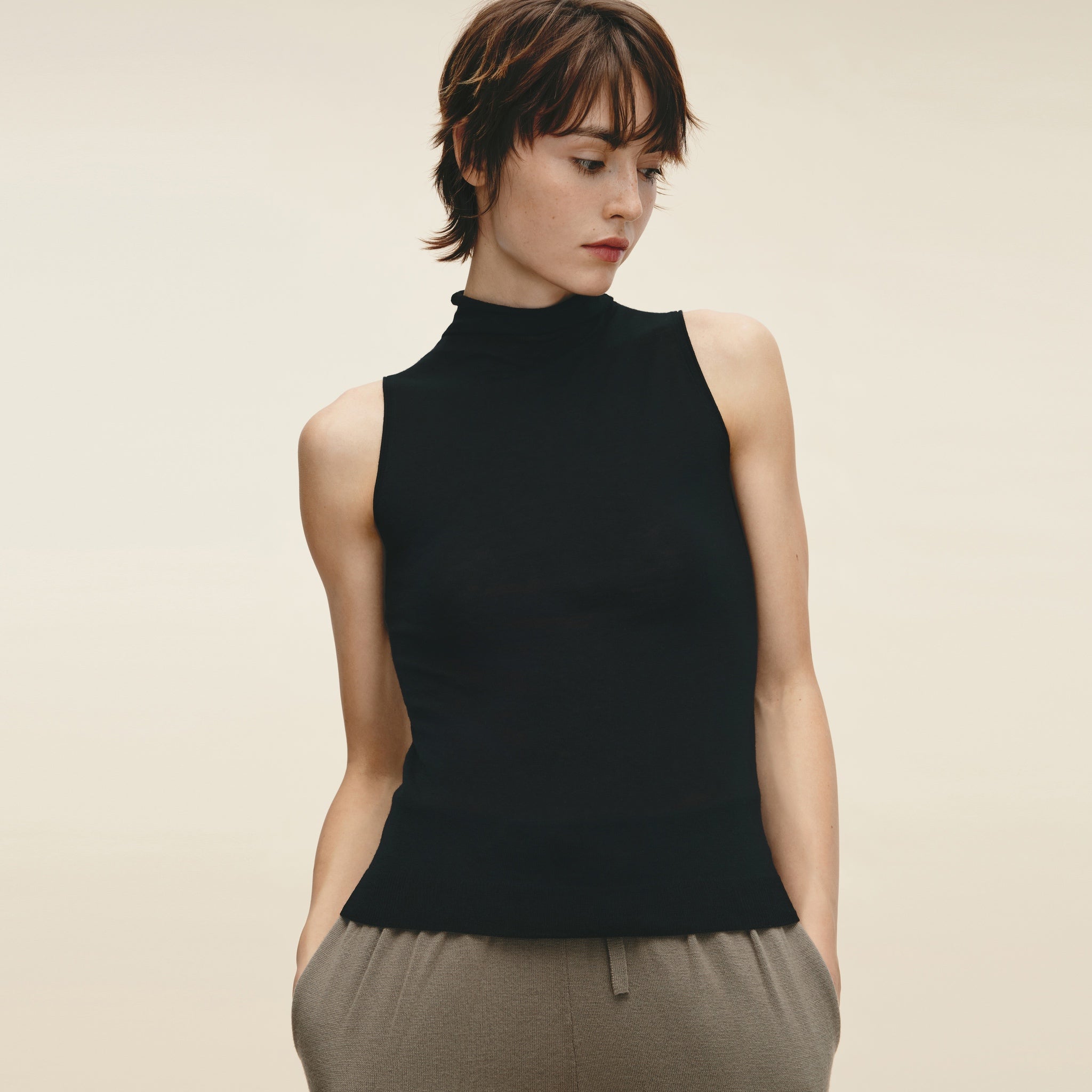 Water-soluble Wool Sleeveless Turtleneck,Classic Black